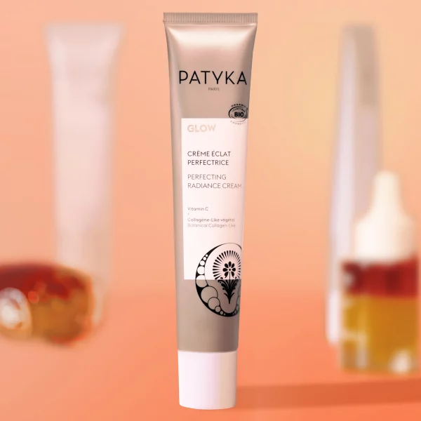 PATYKA CREMA ILUMINADORA PERFECCIONADORA + REGALO NECESER Y BÁLSAMO - Imagen 2