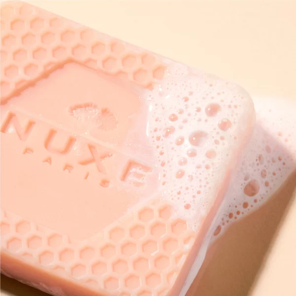 NUXE CHAMPÚ SÓLIDO SUAVE 65gr - Imagen 3