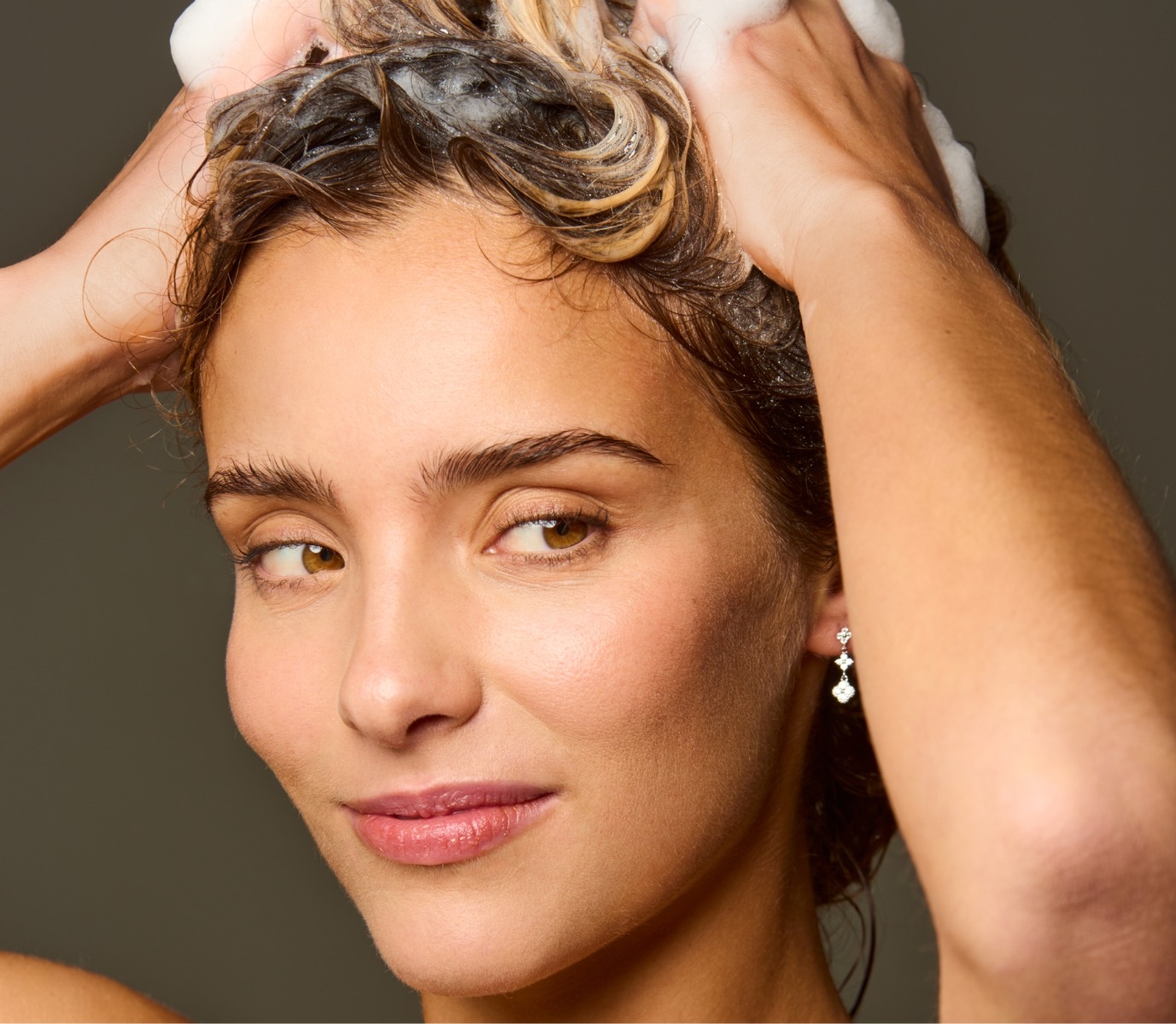 TARA SALVIA + MULTIVITAMINICO CHAMPÚ REVITALIZANTE 267ml - Imagen 8